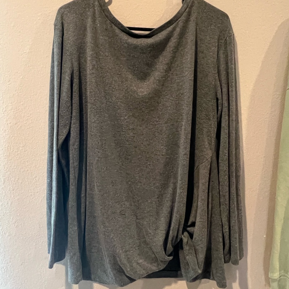 Light weight sweater
